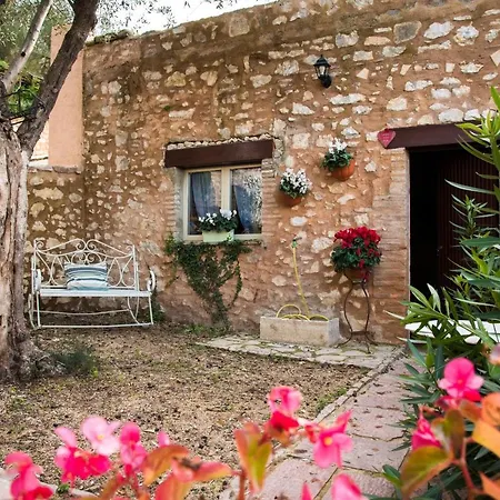House Near Assisi Perfect For Holidays With Animals بيت للعطل